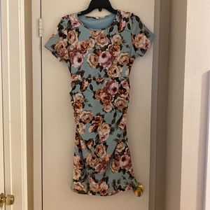 Pink Blush maternity dress, ruched, size medium